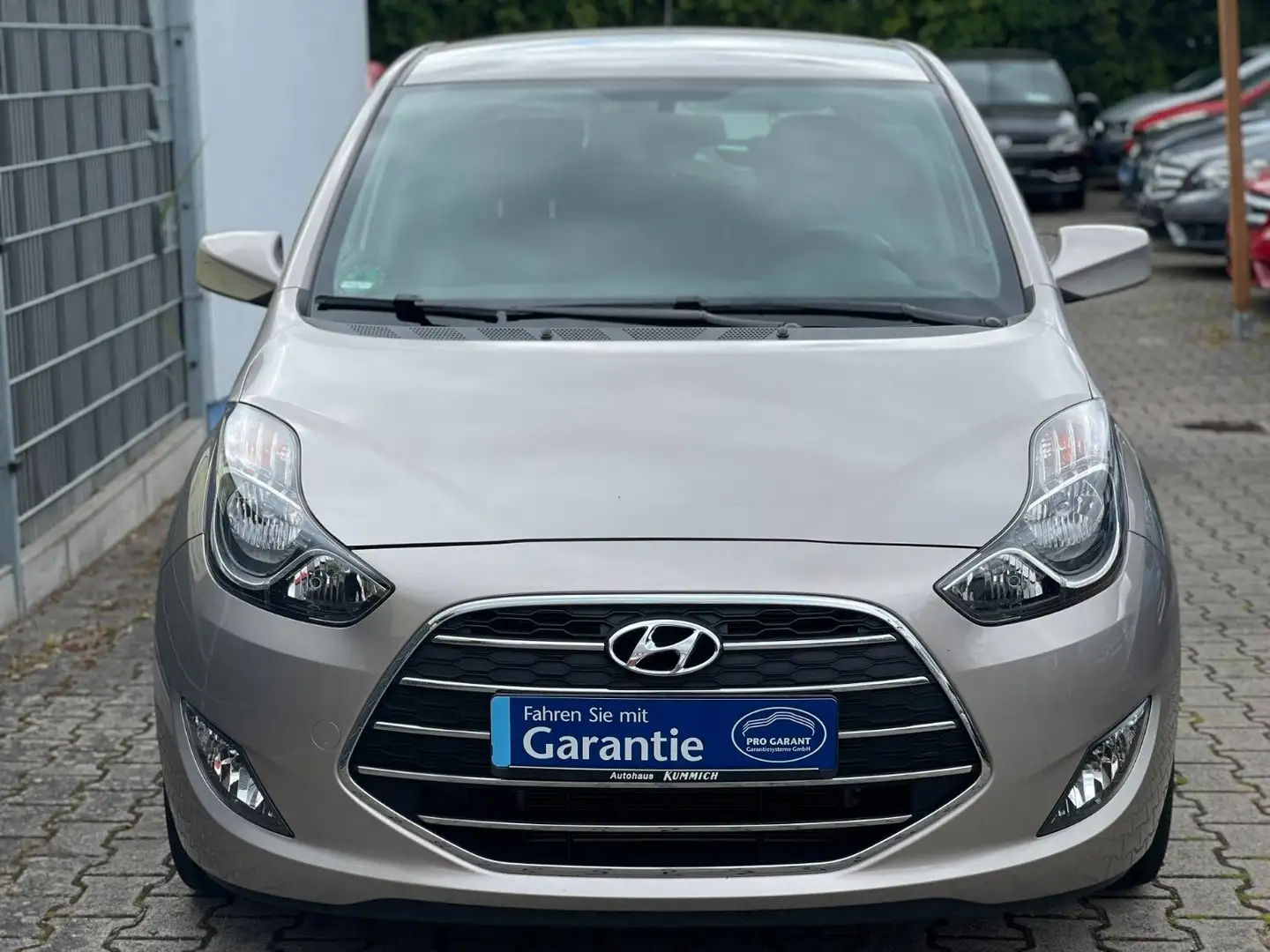 Hyundai iX20 Space/Sitzheizung/1.Hd/Garantie/HU/AU/Neu Gris - 2