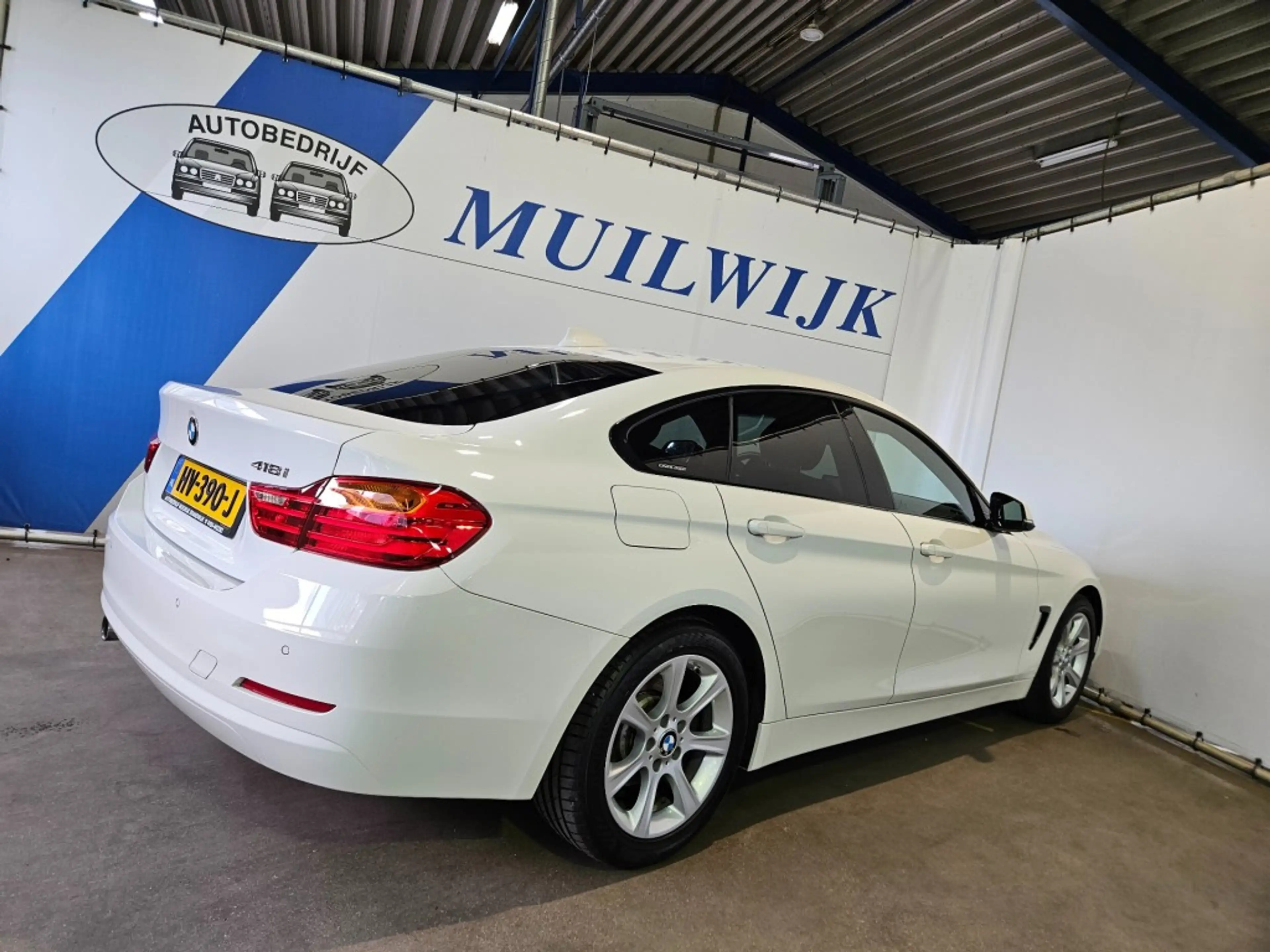 BMW 418 418i Essential / Sportstoelen / Navi / LED / NL Au — photo 10