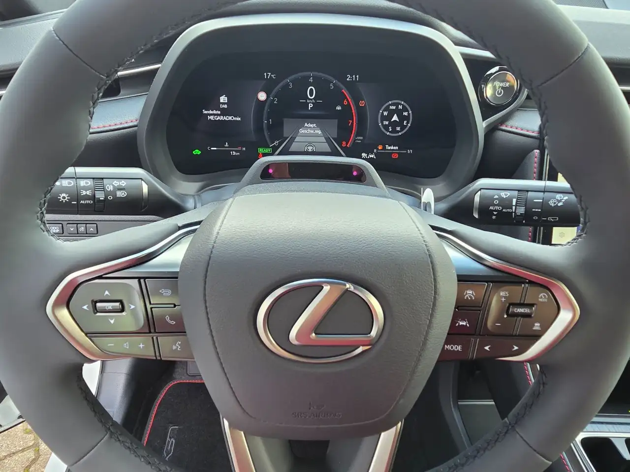 Lexus LBX 1,5 VVT-iE Elegant Black Edition 4X2 12