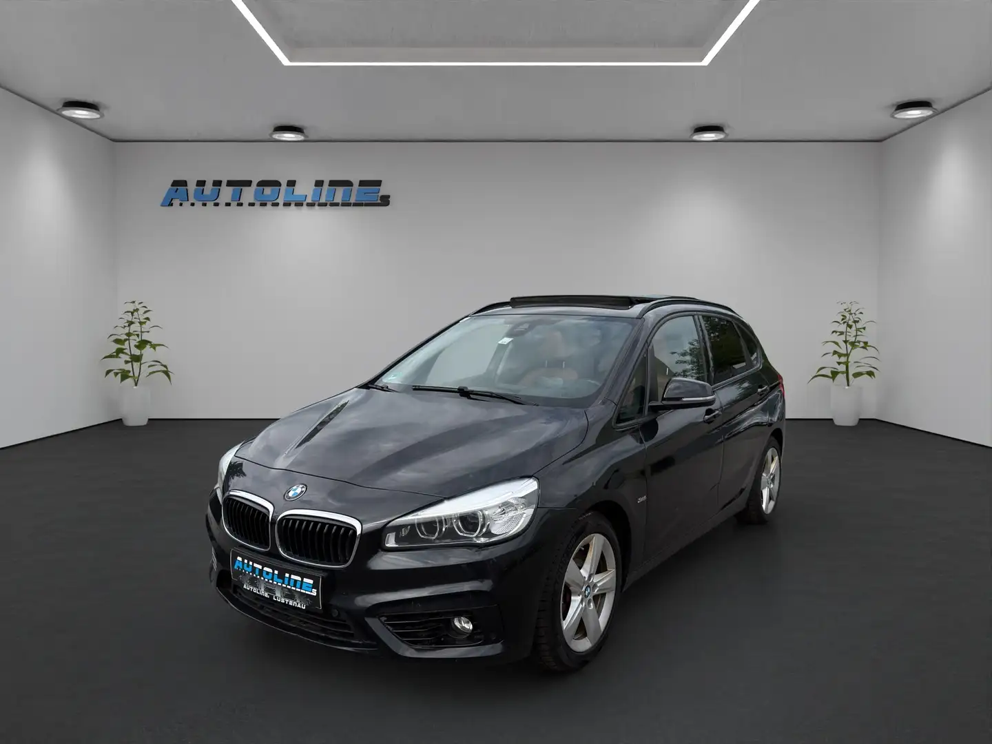 BMW 220 d xDrive *PANO* *LEDER* *HEAD-UP* *LED* *NAVI* Schwarz - 1