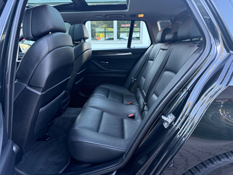 BMW 525 d xDrive Touring*Leder*Pan.Dach*Head-Up*Kam. — photo 35