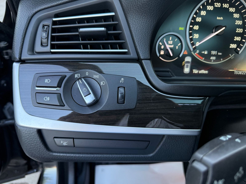 BMW 525 d xDrive Touring*Leder*Pan.Dach*Head-Up*Kam. — photo 28