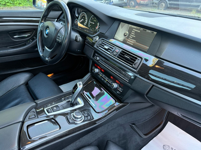 BMW 525 d xDrive Touring*Leder*Pan.Dach*Head-Up*Kam. — photo 24