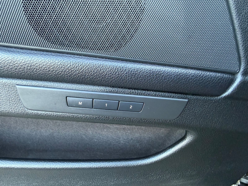 BMW 525 d xDrive Touring*Leder*Pan.Dach*Head-Up*Kam. — photo 30