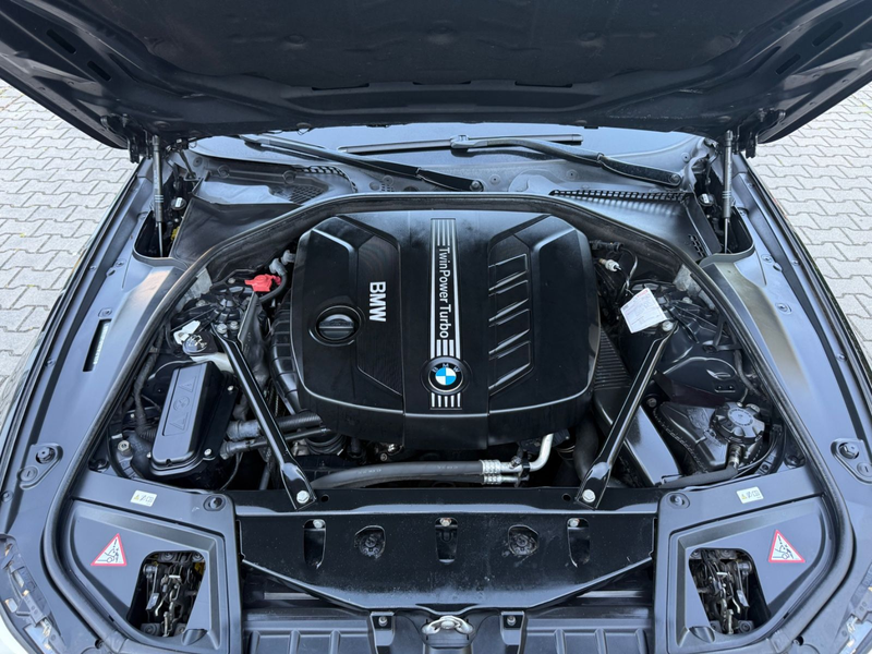 BMW 525 d xDrive Touring*Leder*Pan.Dach*Head-Up*Kam. — photo 10