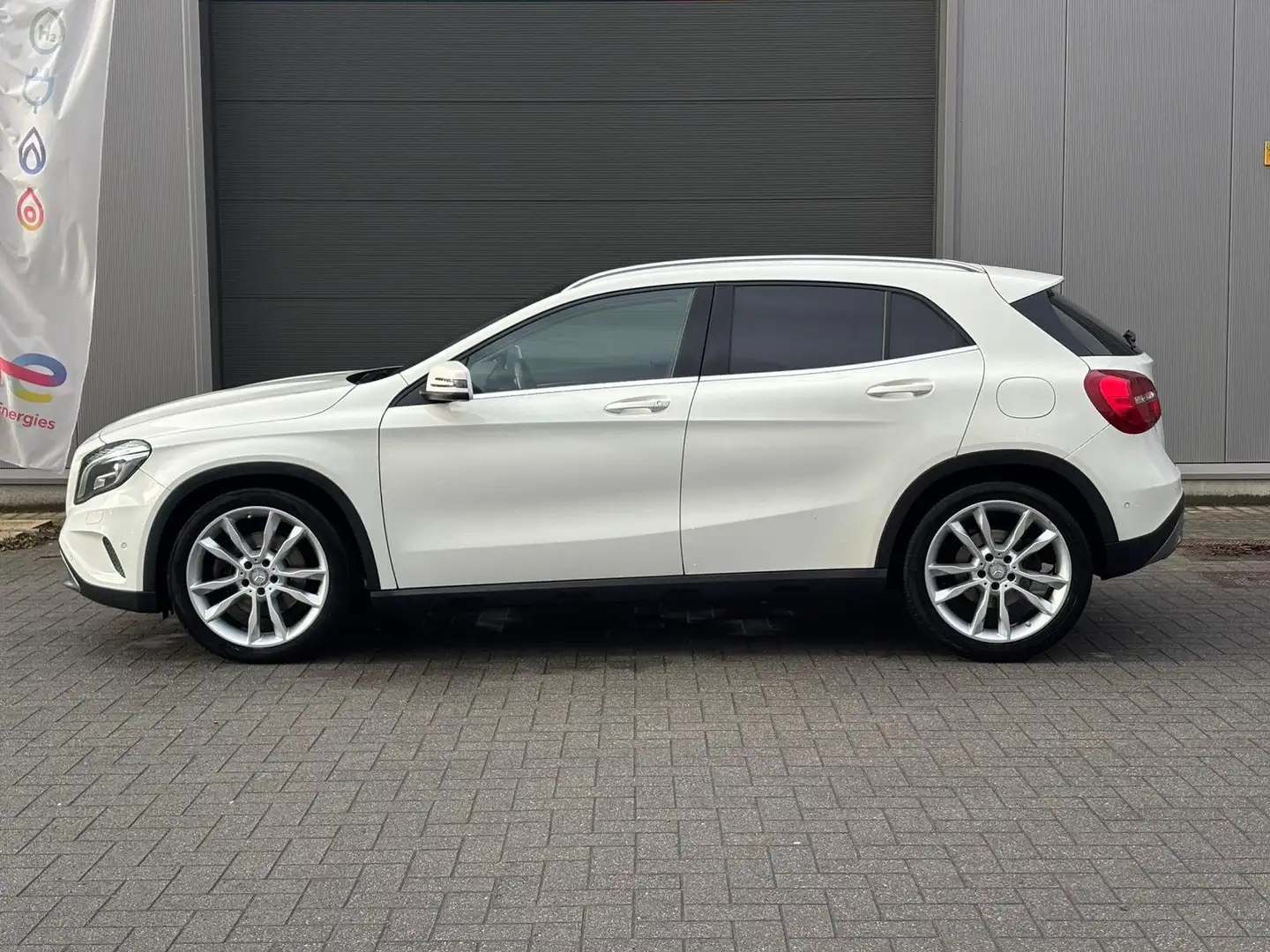 Mercedes-Benz GLA 250 GLA 250 4Matic 7G-DCT Urban Wit - 2