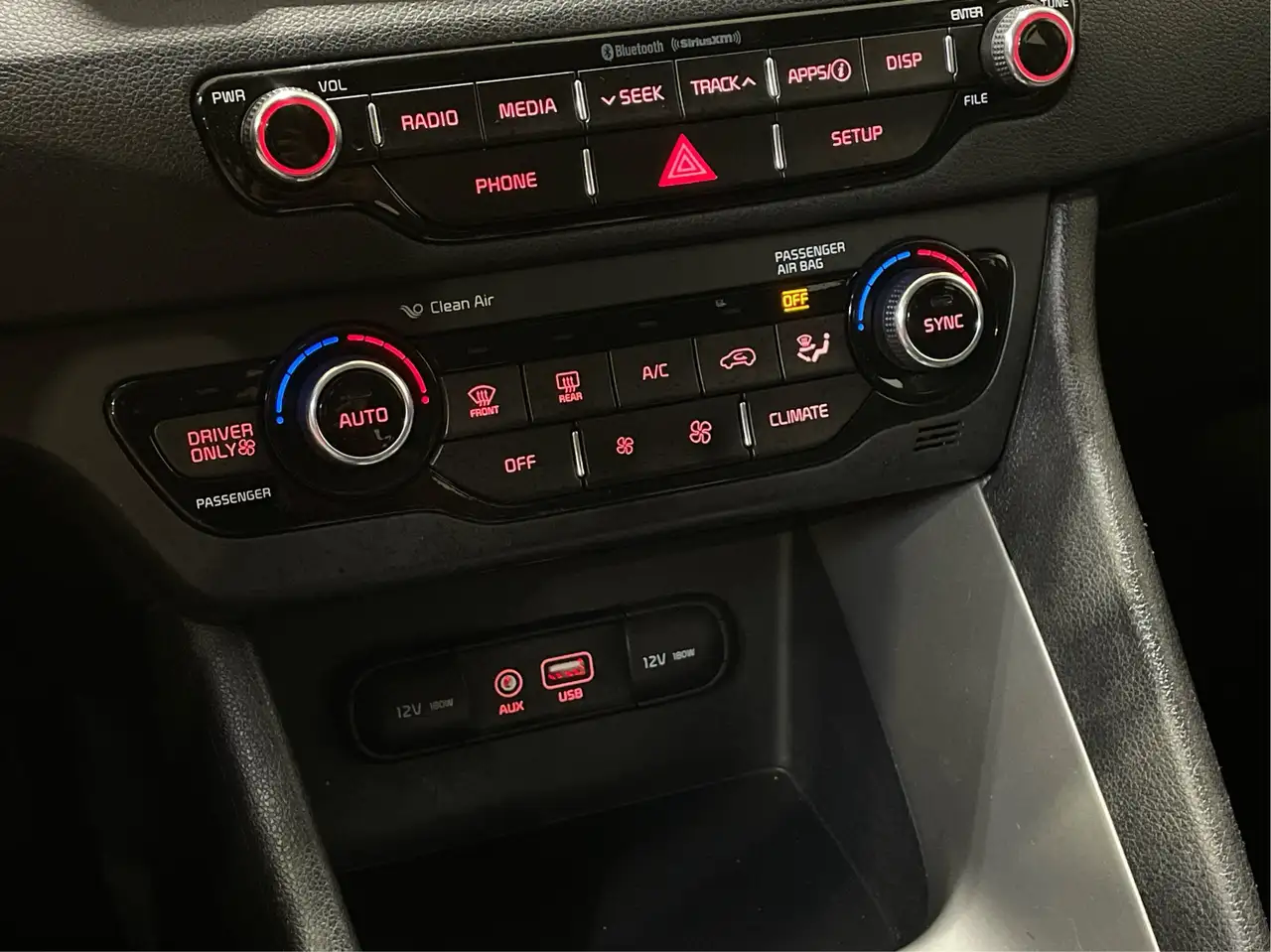 Kia Niro снимка Kia Niro