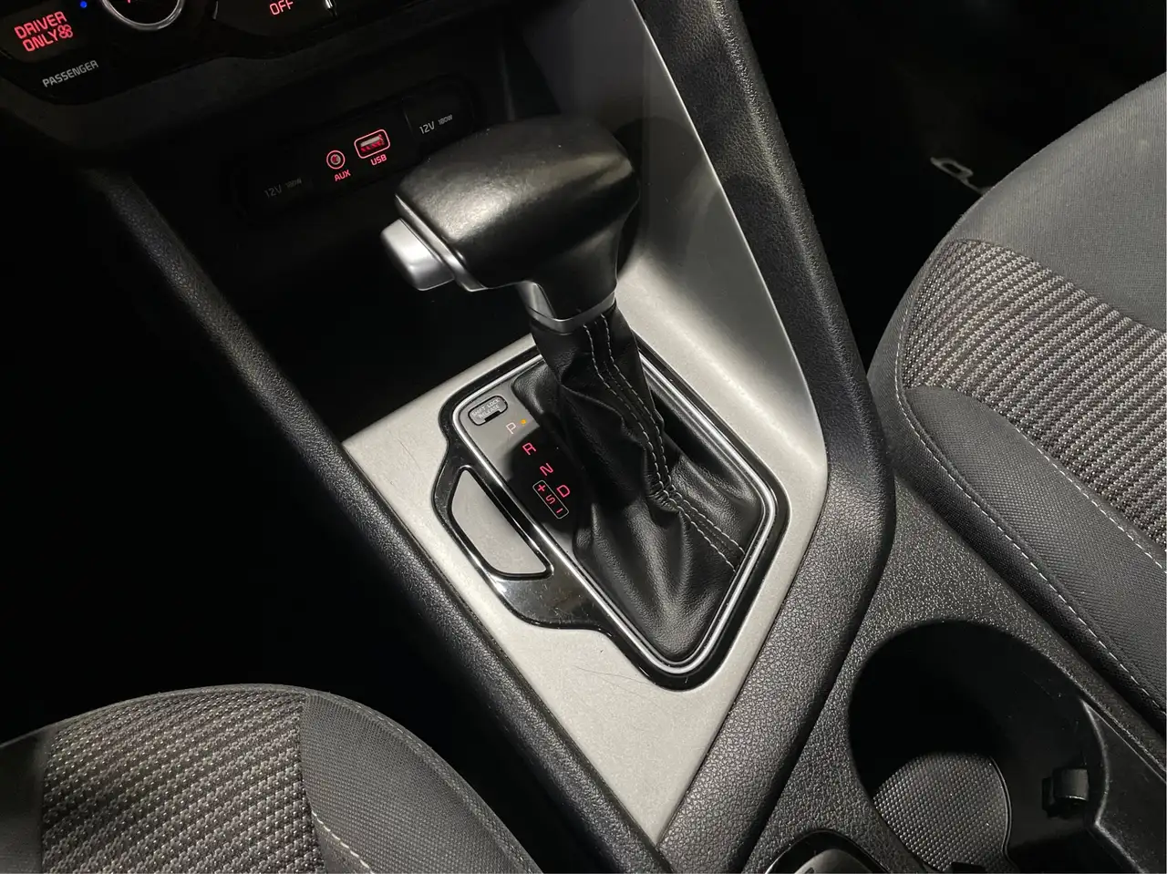 Kia Niro снимка Kia Niro