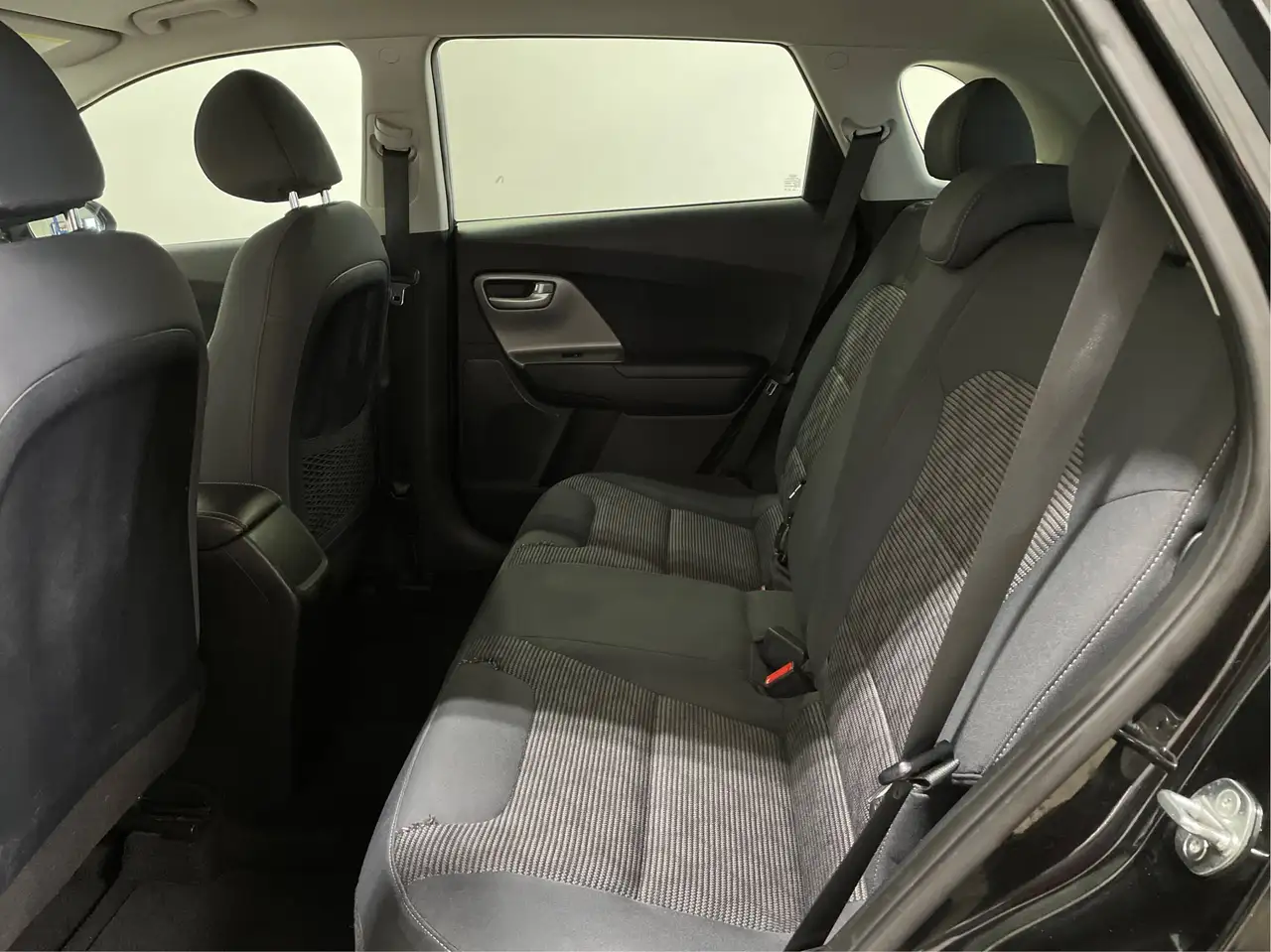 Kia Niro снимка Kia Niro