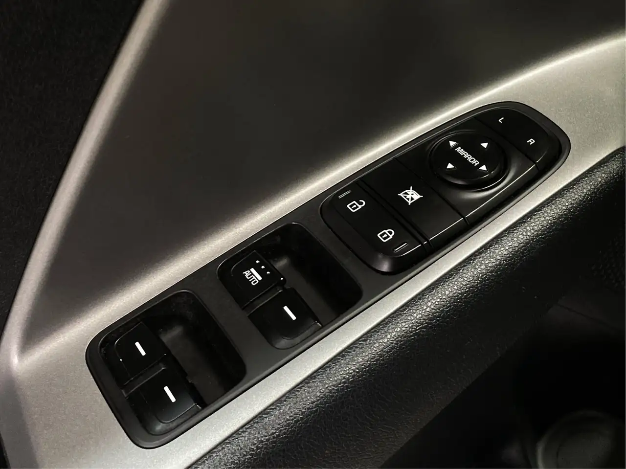 Kia Niro снимка Kia Niro
