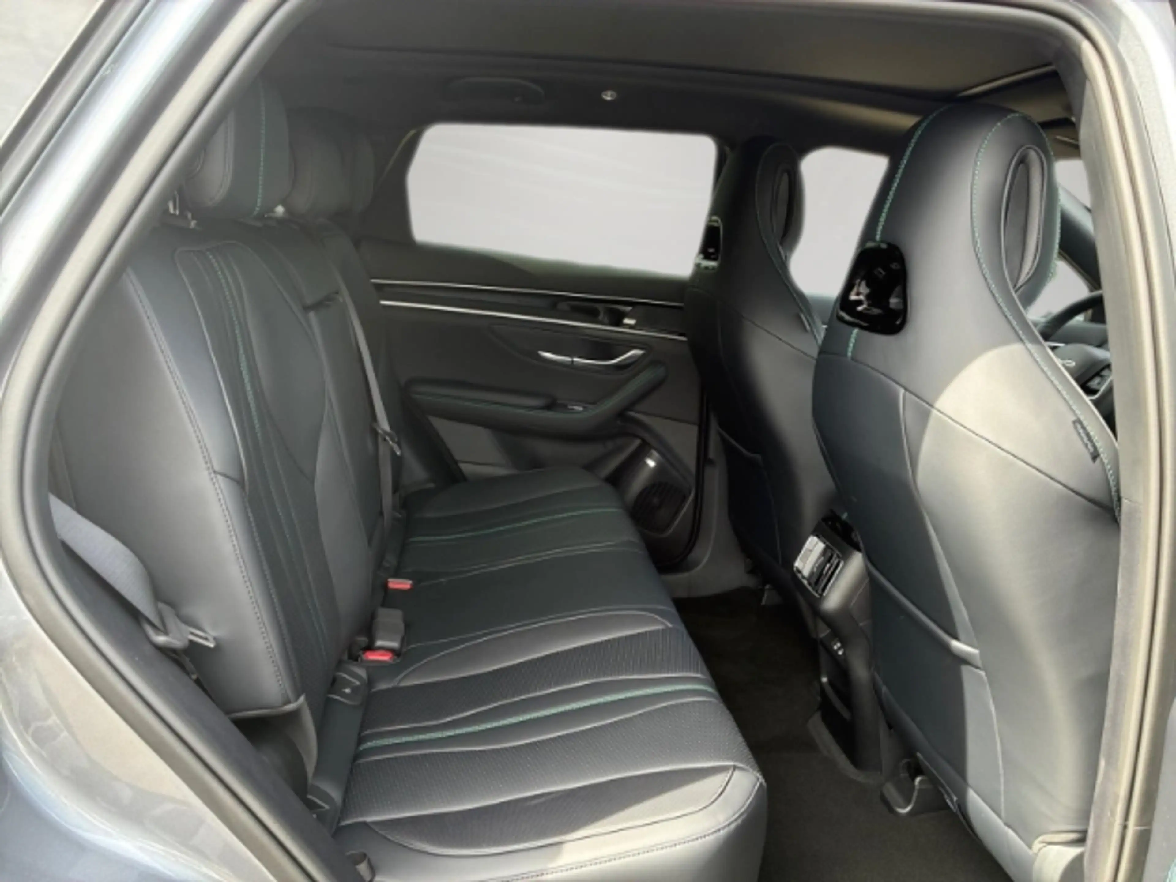 BYD Seal U Boost Infinity/Sitzheizung/elektr. Heckklappe/Head — photo 14