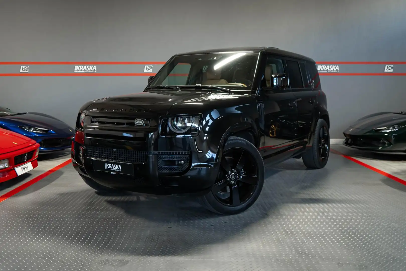 Land Rover Defender 5.0 V8 AHK HUD PANO MERIDIAN MILLTEK Schwarz - 1