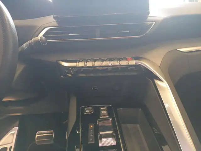 Peugeot 3008 view 14