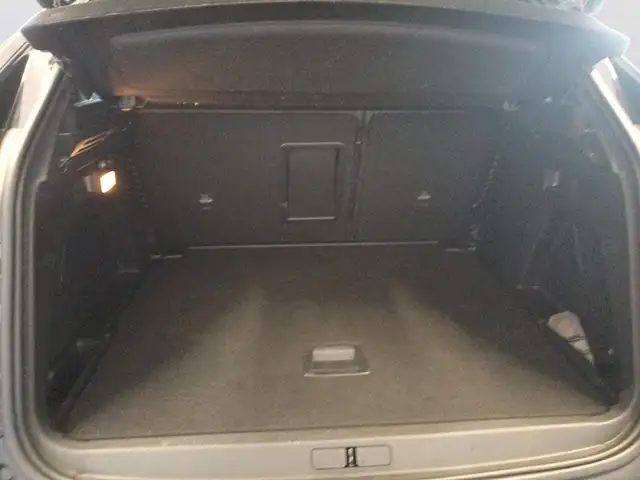 Peugeot 3008 view 9