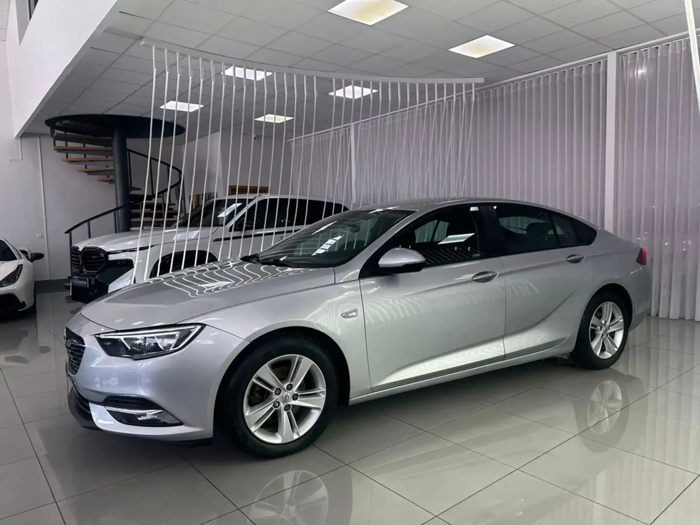 Opel Insignia GS 1.6 CDTi 100kW Turbo D Business Gris - 2
