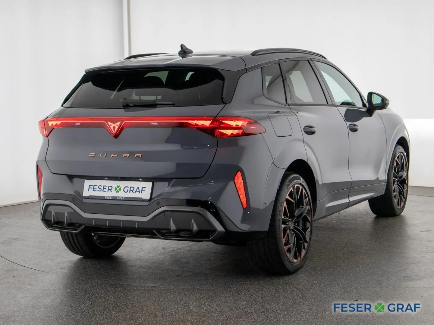 CUPRA Terramar VZ 2.0 TSI/HeadUp/Pano/LM20"/Sennheiser Grau - 2