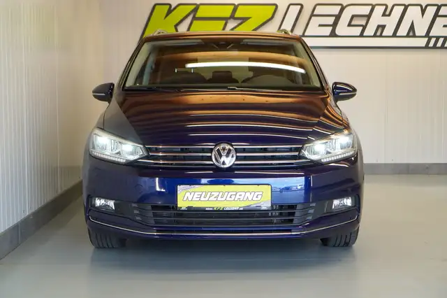Volkswagen Touran view 9
