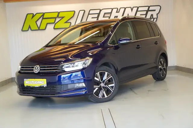 Volkswagen Touran view 8