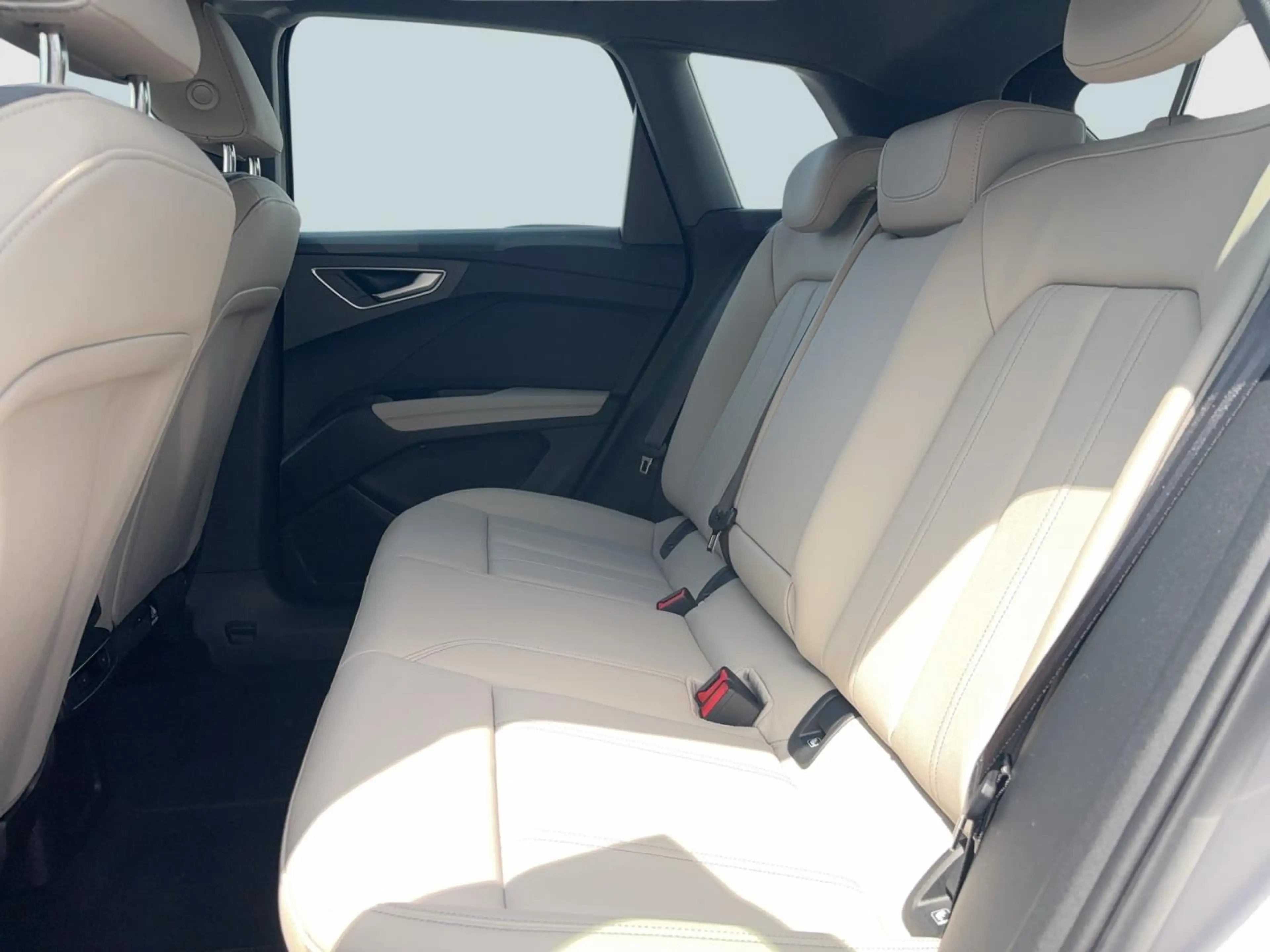 Audi Q4 e-tron Q4 e-tron 40 Advanced Navi ACC APS SHZ RKamera — photo 12