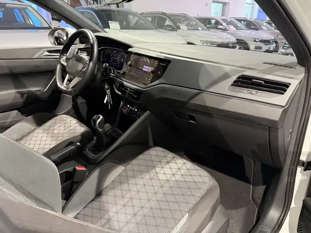 Volkswagen Taigo view 12
