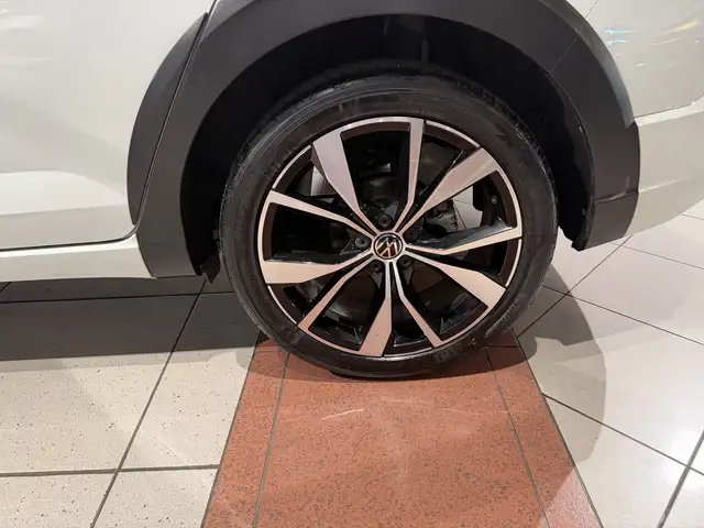 Volkswagen Taigo view 16