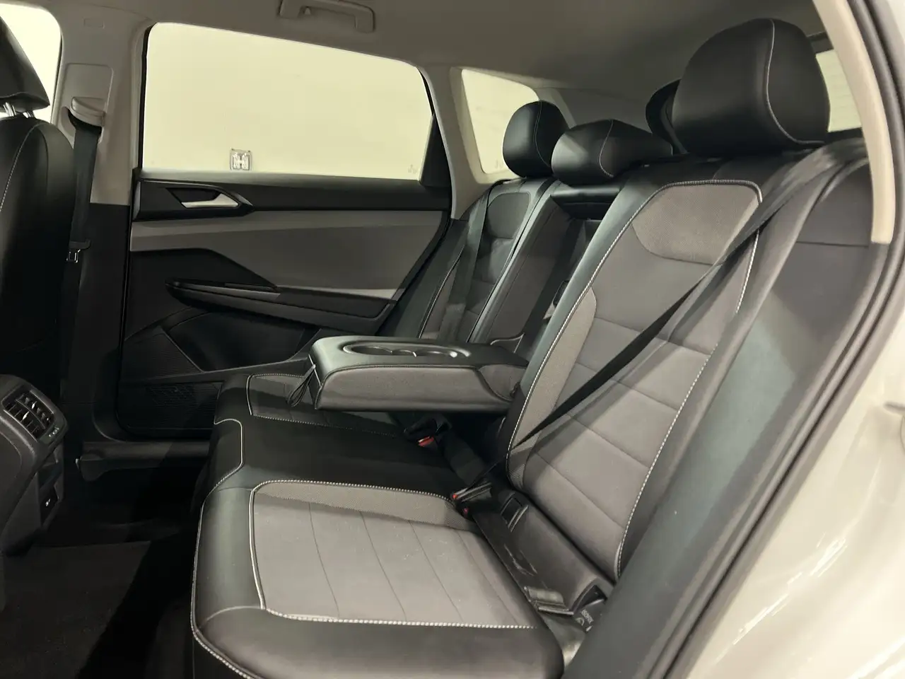 Volkswagen Taos снимка Volkswagen Taos