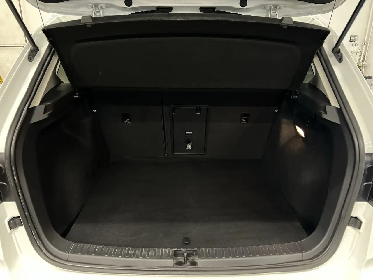 Volkswagen Taos снимка Volkswagen Taos