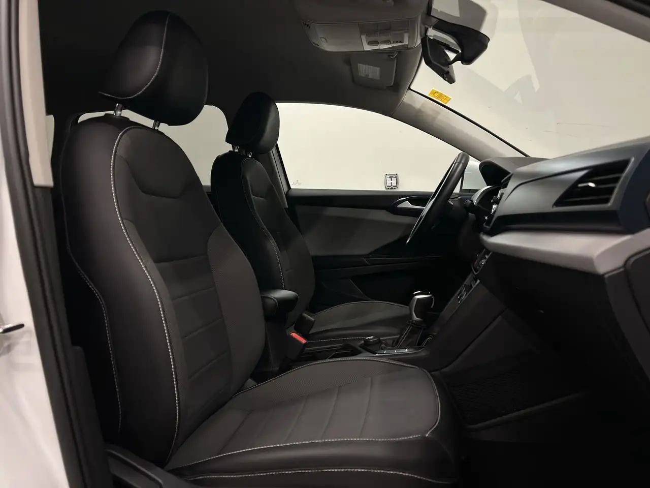 Volkswagen Taos снимка Volkswagen Taos