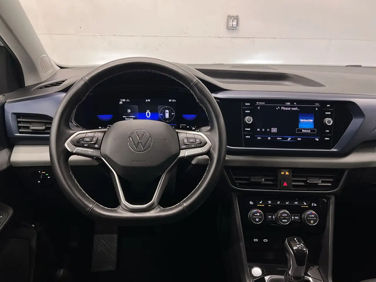 Volkswagen Taos снимка Volkswagen Taos