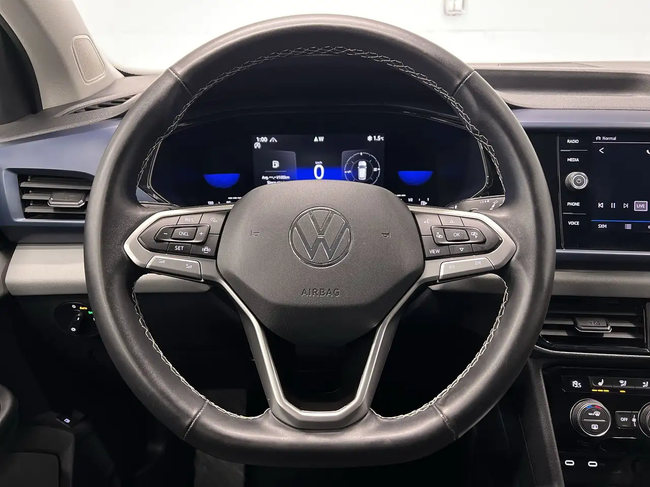 Volkswagen Taos снимка Volkswagen Taos