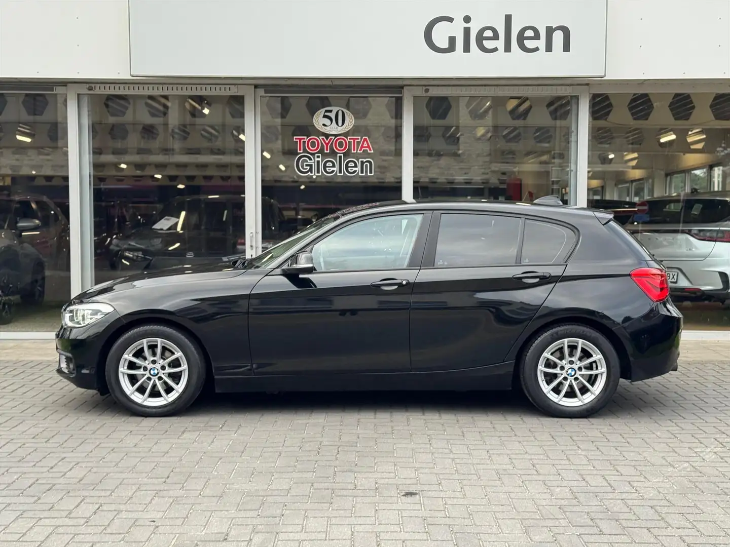 BMW 118 1-Serie (f20) 118i Automaat Corporate Lease High E Noir - 2