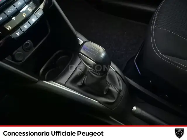 Peugeot 208 view 15