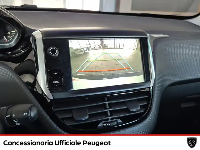 Peugeot 208 view 12