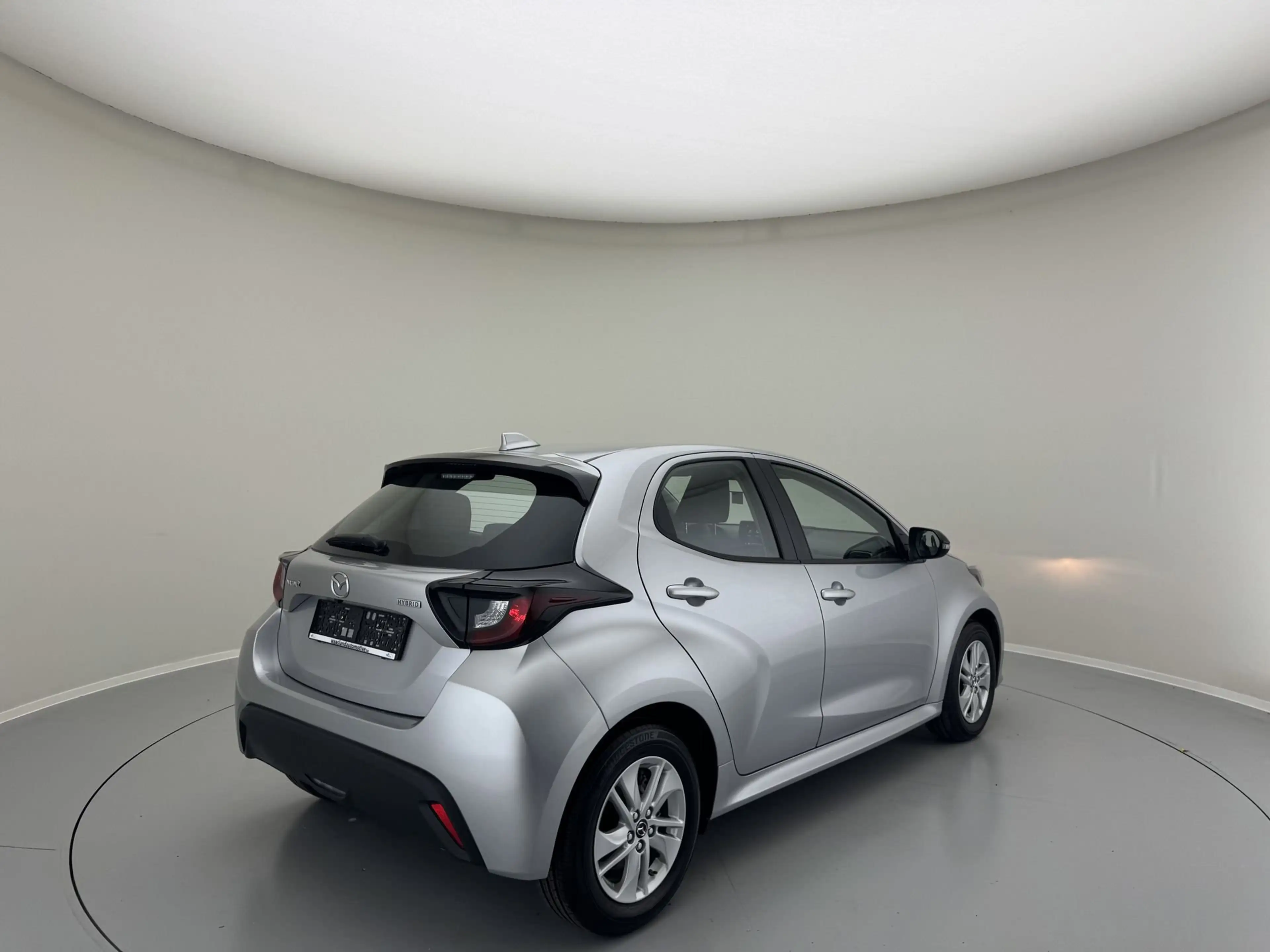Mazda 2 Centre- line — photo 8