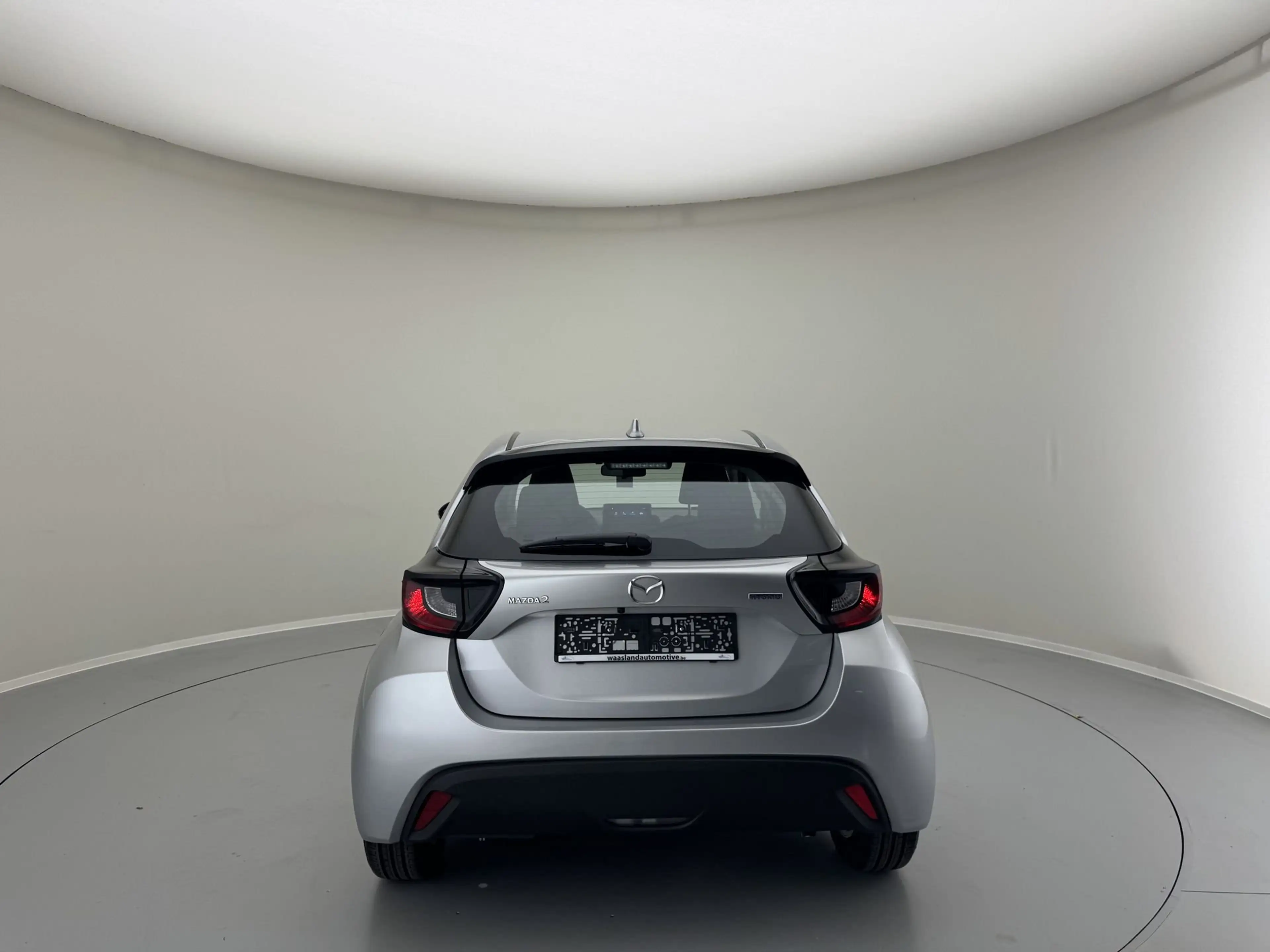 Mazda 2 Centre- line — photo 6