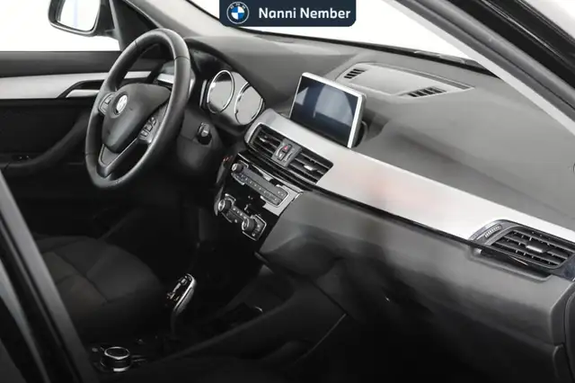 BMW X1 view 8