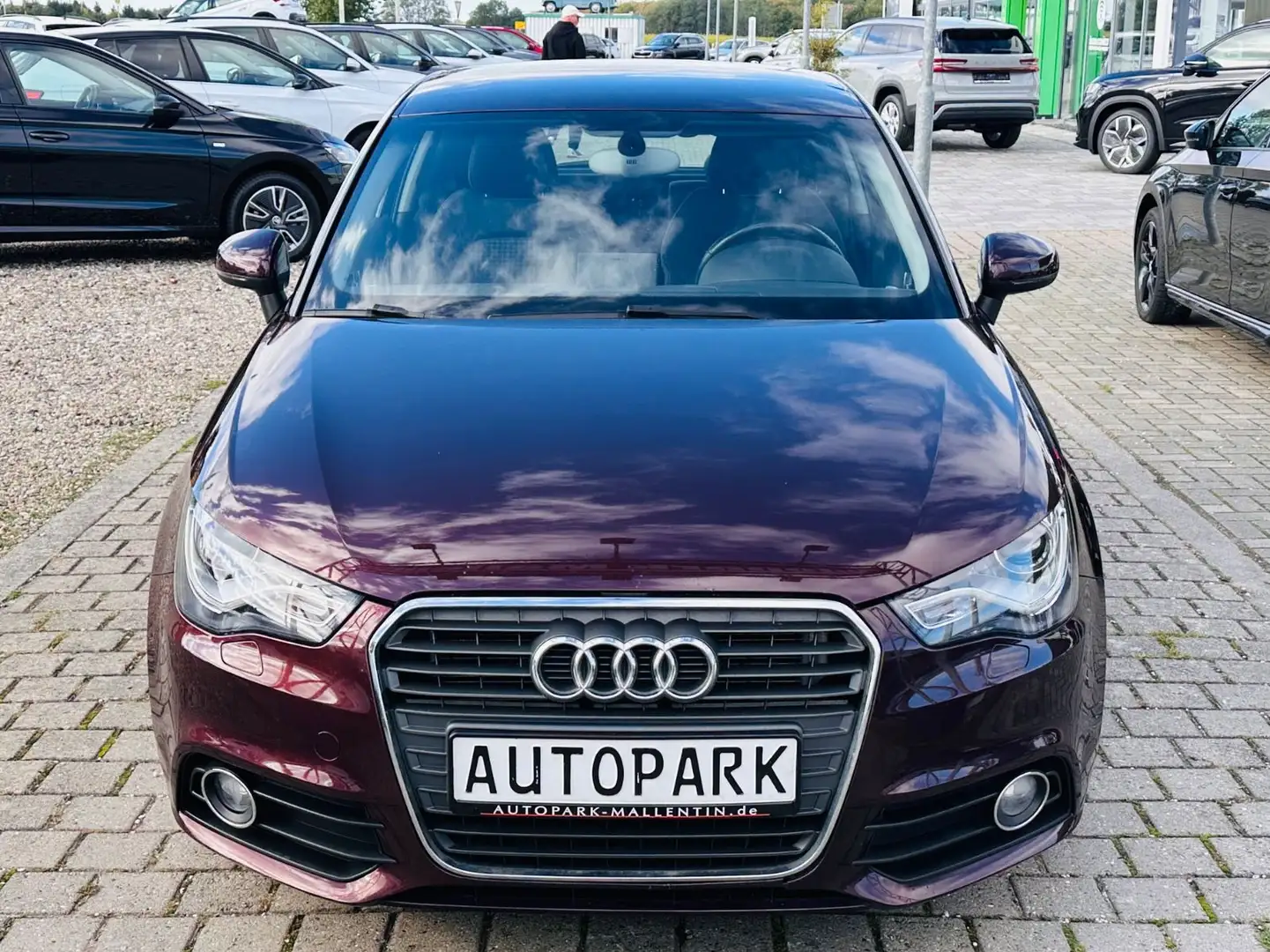 Audi A1 ambition *NAVI*Bi-XENON*SHZ*PDC*TEMPOMAT* Rot - 2