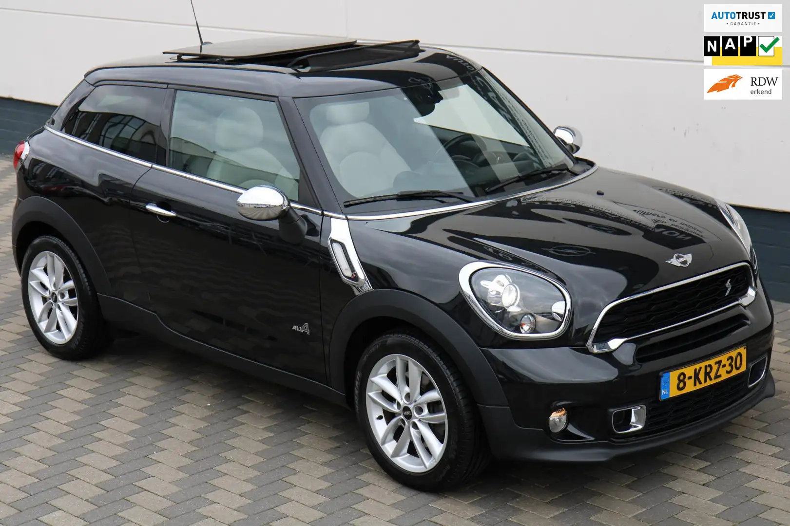MINI Cooper S Paceman ALL4 184PK Xenon Pano Navi Leder NAP !! Schwarz - 1