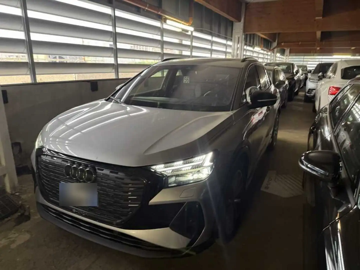 Audi Q4 e-tron S line 55 qu Matrix/Pano/HuD/Nav/Leder Silber - 2