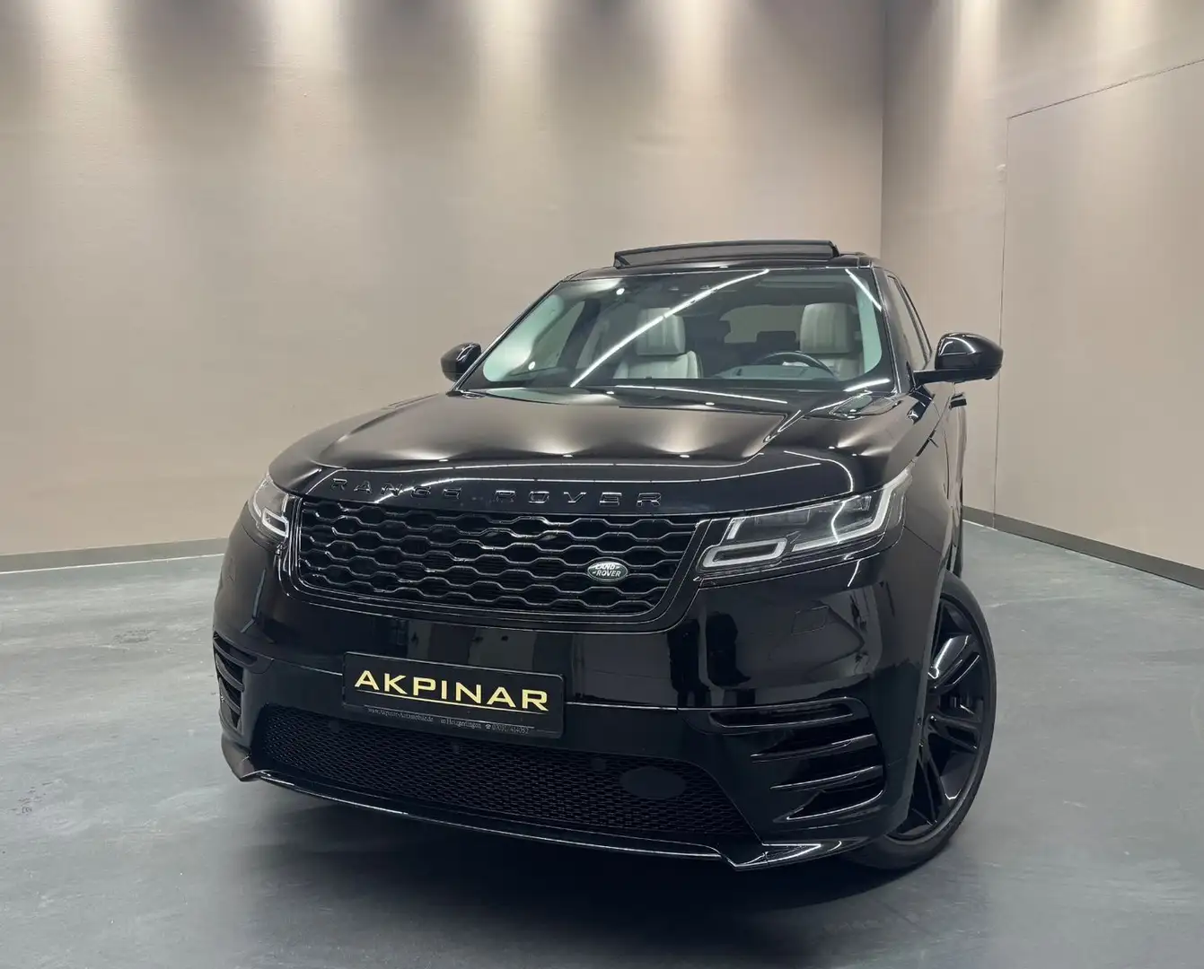 Land Rover Range Rover Velar R-Dynamic HSE*BLACK PAKET*PANO Negro - 1