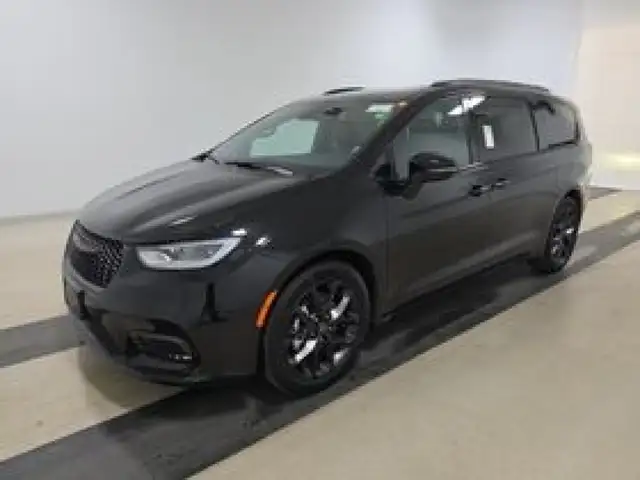 Chrysler Pacifica Limited AWD 7 seater