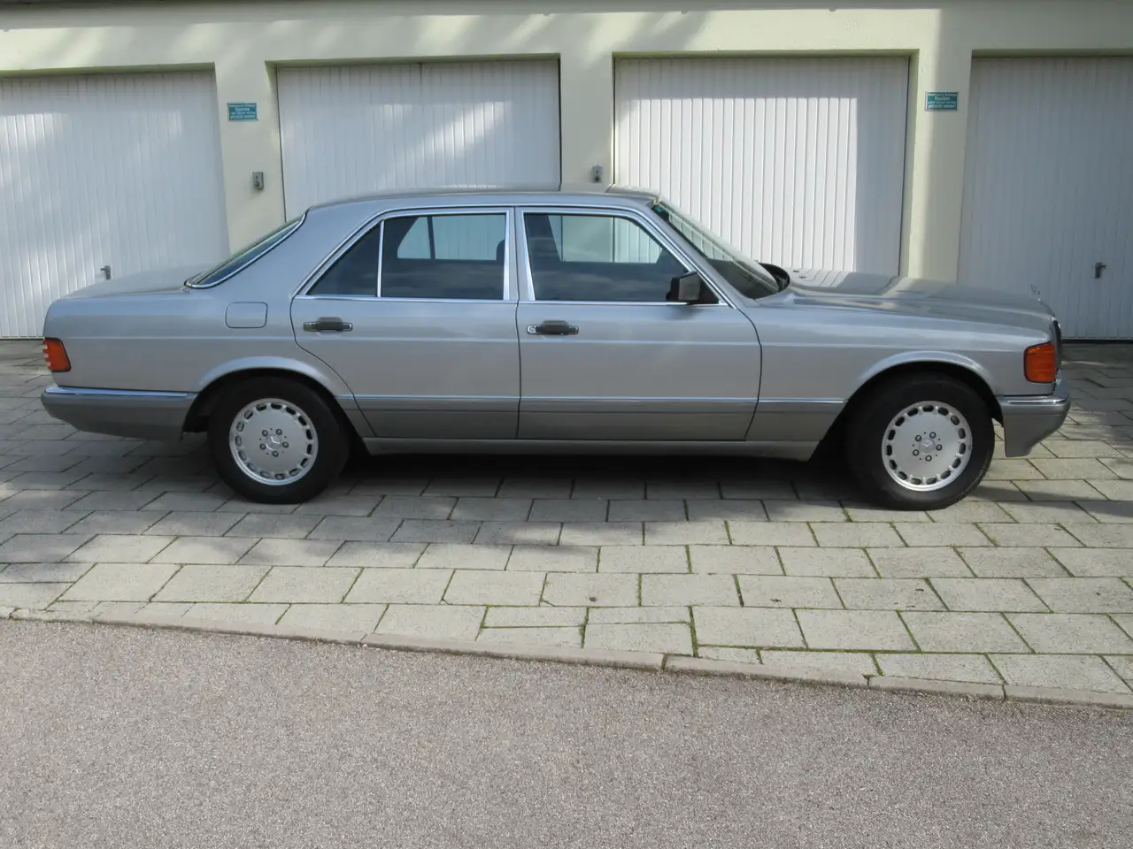 Mercedes-Benz 300 SE, foto 1