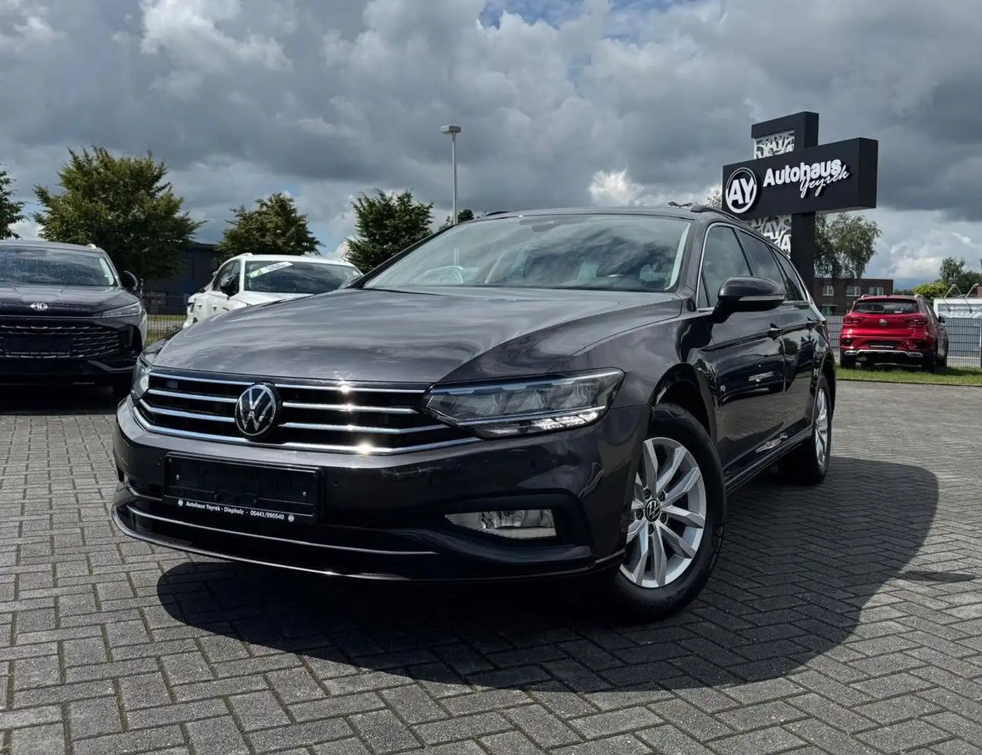 Volkswagen Passat Variant 2.0 TDI DSG *NAV*ACC*CAM*APP* Grau - 1