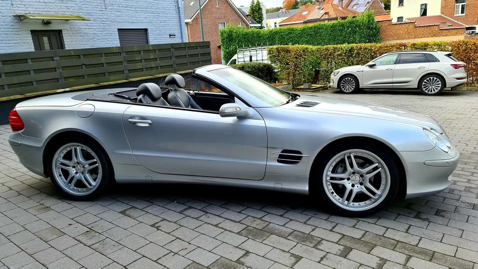 Mercedes-Benz SL 350 SL 350 Aut. Plateado - 2
