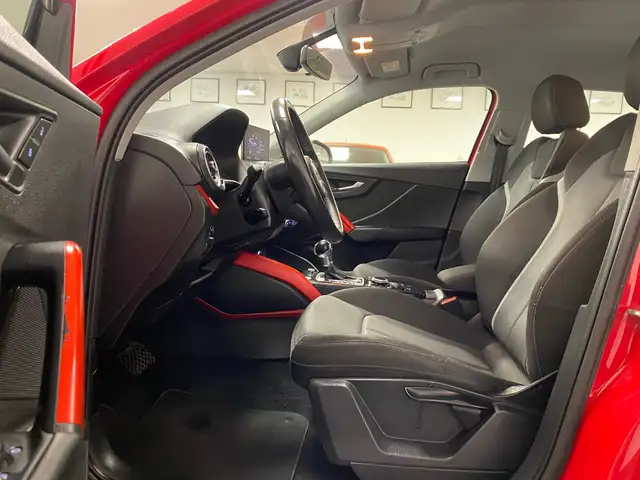 Audi Q2 view 12