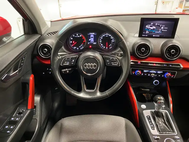 Audi Q2 view 14