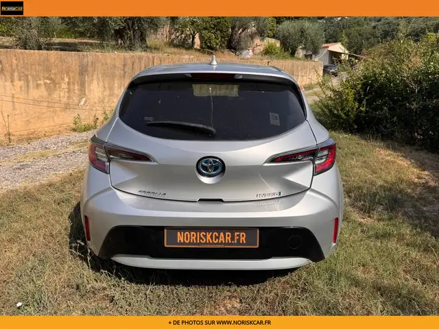 Toyota Corolla view 13