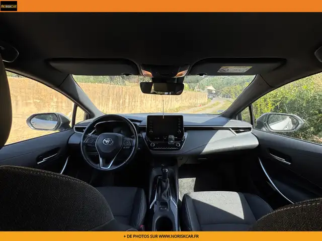 Toyota Corolla view 5