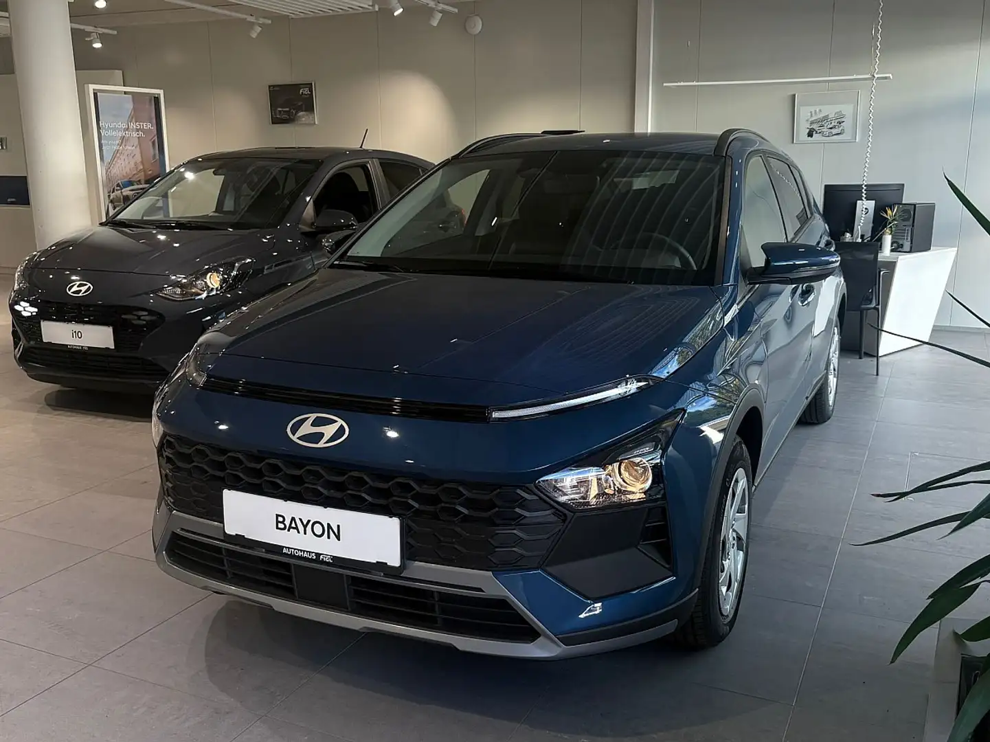 Hyundai BAYON Bayon 1,2 MPI GO Blau - 1