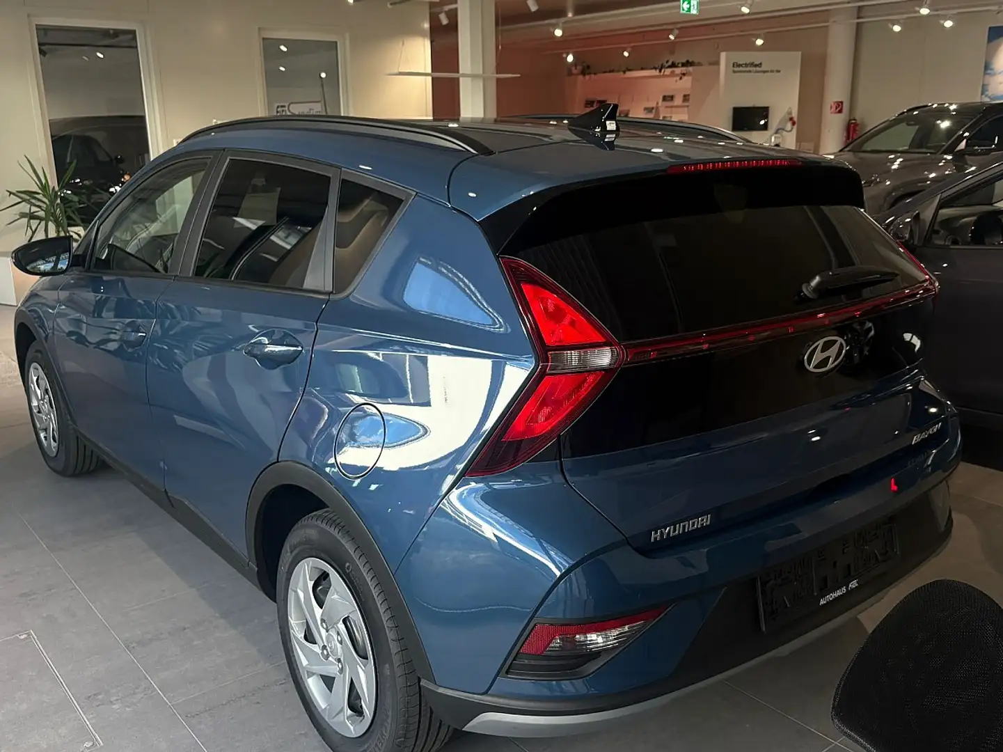 Hyundai BAYON Bayon 1,2 MPI GO Blau - 2